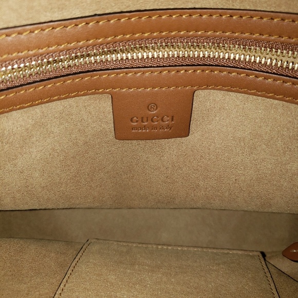 ❣SOLD❣ AUTHENTIC Gucci GG Supreme Large Hobo - Picture 5 of 8